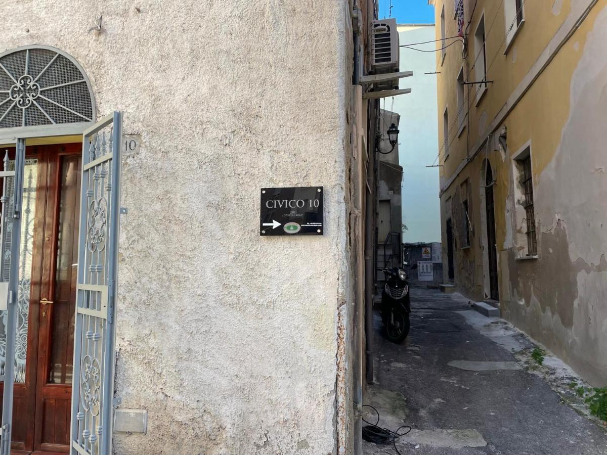 Civico 10 Apartment Sassari Bagian luar foto